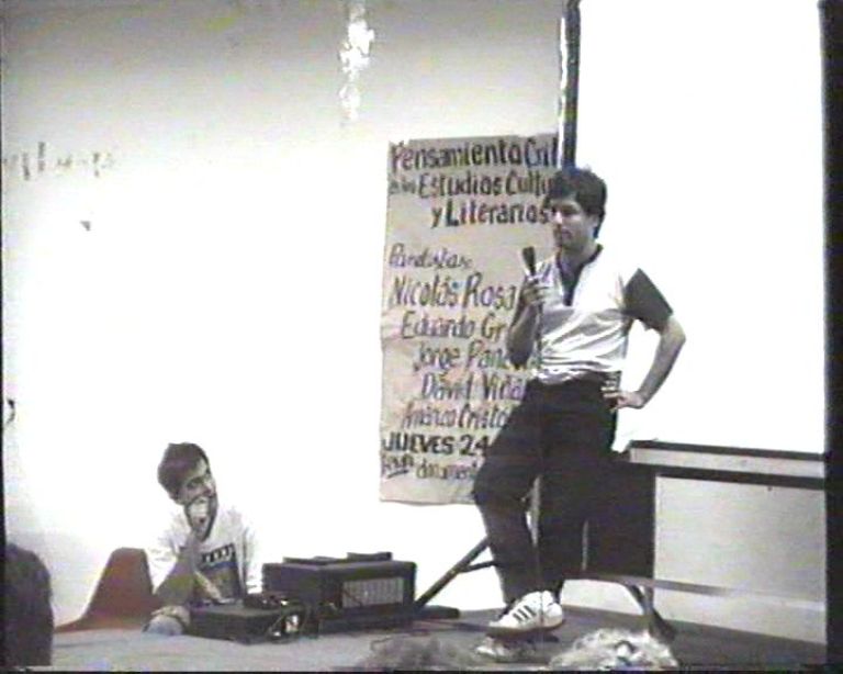 Crítica de "Yo filmé a Osvaldo Bayer": Un documental íntimo y reflexivo de Fabio Zurita