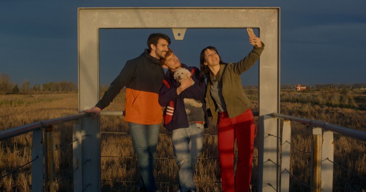 Crítica de "Lo que escribimos juntos":  Vínculos queer en el interior argentino