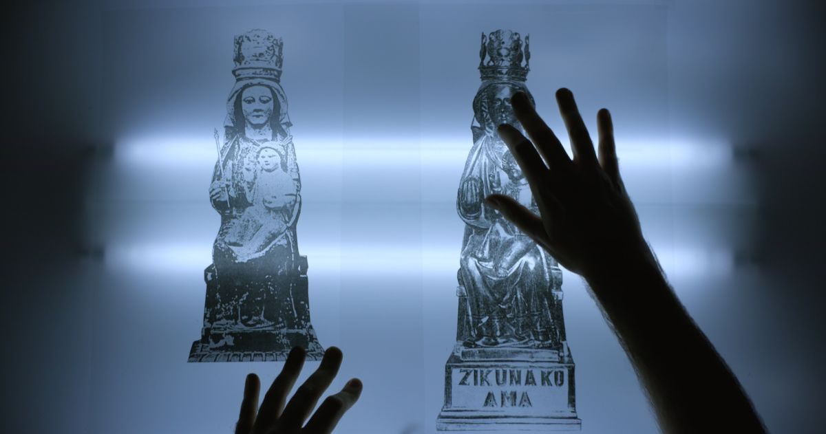 Crítica de "Erreplika": Un viaje por la memoria familiar y el cine documental de Juan Miguel Gutiérrez