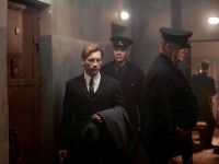 Crítica de “Dos fiscales”: Sergueï Loznitsa y los ecos del estalinismo en clave de farsa judicial