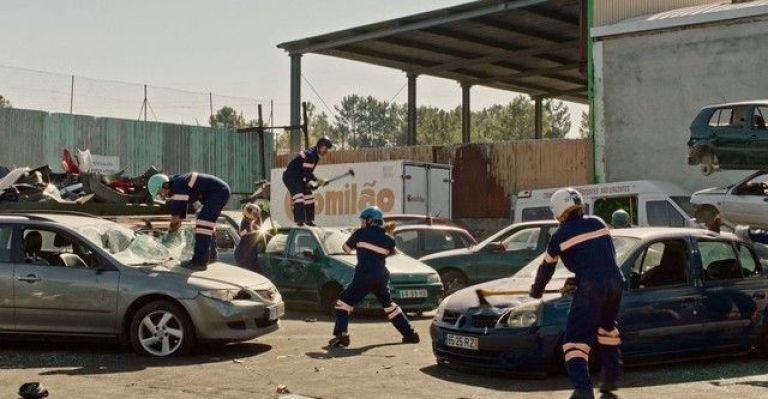 Crítica de “Mau por um momento”: sátira sobre gentrificación premiada en Cannes 2024