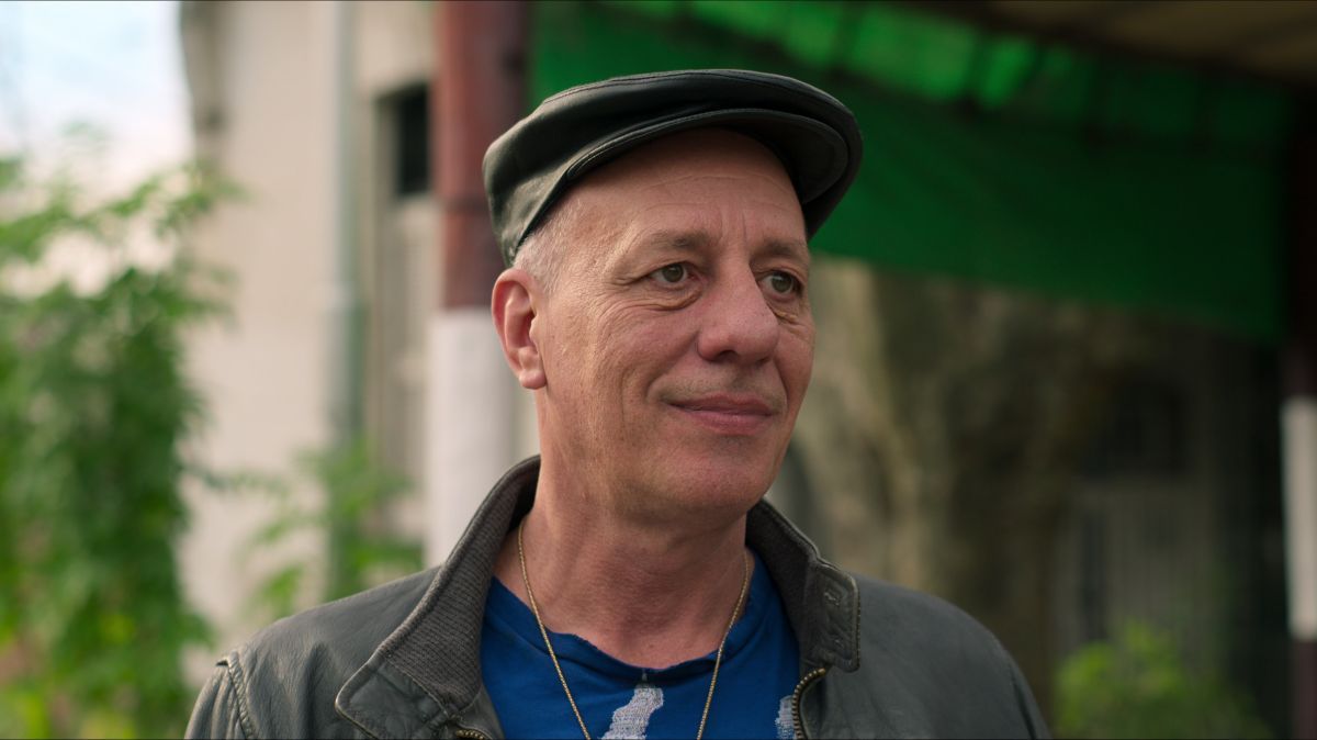 Crítica de "Corazón Delator": Marcos Carnevale regresa con trasplante, barrio y redención