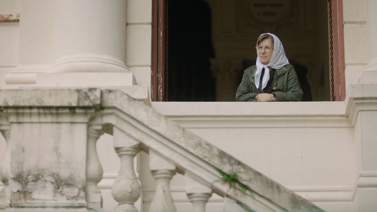 Crítica de “La búsqueda de Martina”: Mercedes Morán en un papel conmovedor por la memoria, verdad y justicia