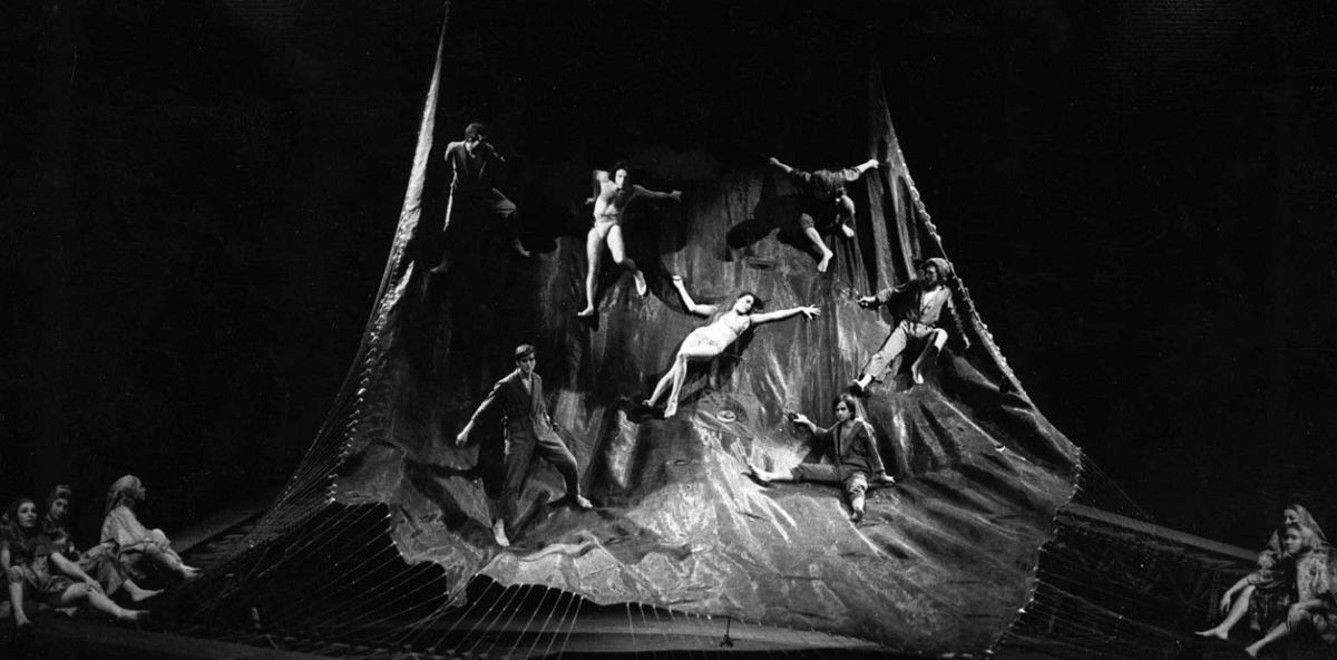 "Esto es teatro": una exposición en el Museo Moderno sobre la escena experimental argentina