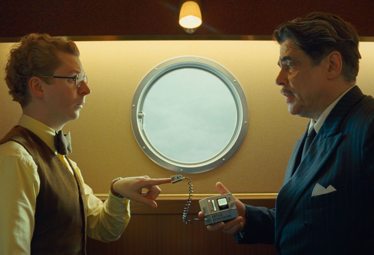 Crítica de "El esquema Fenicio": Una comedia con el sello de Wes Anderson