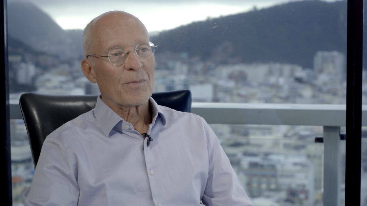 Crítica de "La vida de a ratos": Javier Lombardo y un testimonio en primera persona sobre la vida con Parkinson