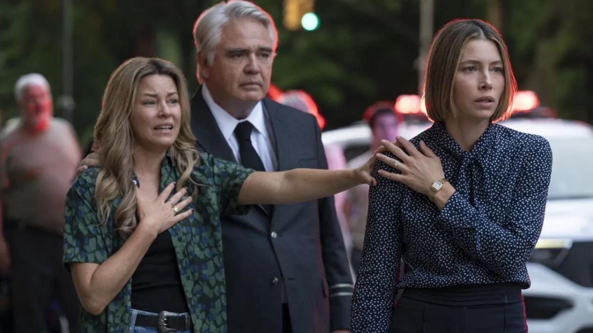 Crítica de "La mejor hermana": Jessica Biel y Elizabeth Banks en una historia donde el misterio es solo el comienzo