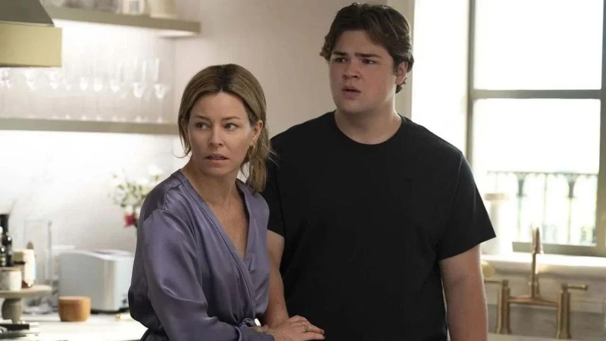 Crítica de "La mejor hermana": Jessica Biel y Elizabeth Banks en una historia donde el misterio es solo el comienzo