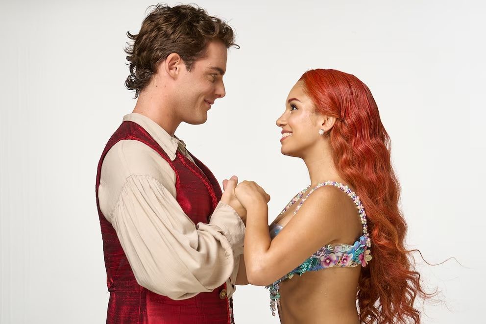 Crítica de "La Sirenita": Una sirena que vuela pero no interroga