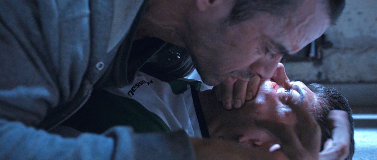 Crítica de "Gatillero": Sicarios, traiciones y una ciudad en llamas