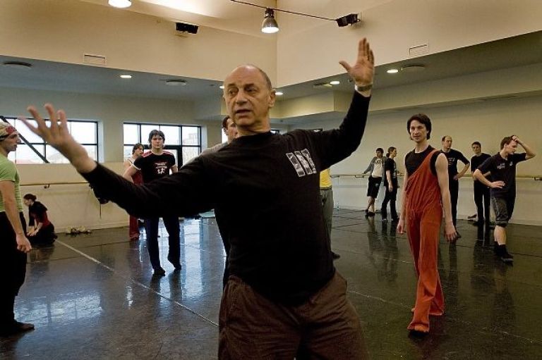 Crítica de "Wainrot, tras bambalinas": biografía íntima de un creador universal