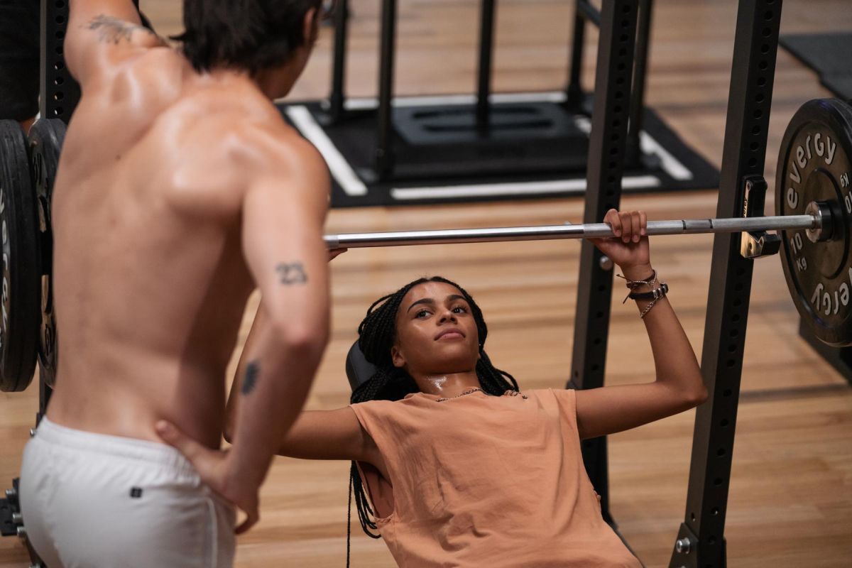 Crítica de "Olympo": “Élite” con esteroides y coaching emocional