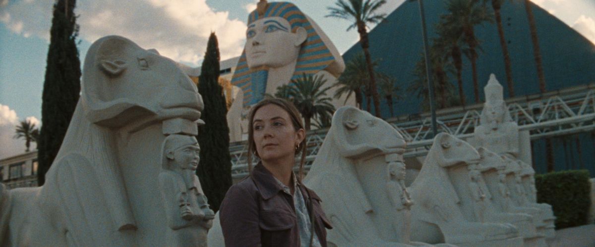 Crítica de "The Last Showgirl": Un relato íntimo sobre la decadencia del espectáculo en Las Vegas con Pamela Anderson