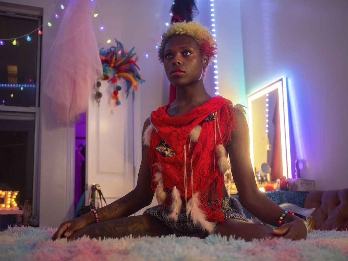 Crítica de "Alphabet Soup": Shannon Alexander y la realidad queer sin filtro