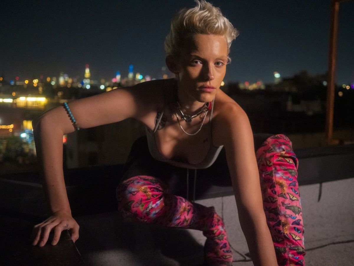 Crítica de "Alphabet Soup": Shannon Alexander y la realidad queer sin filtro