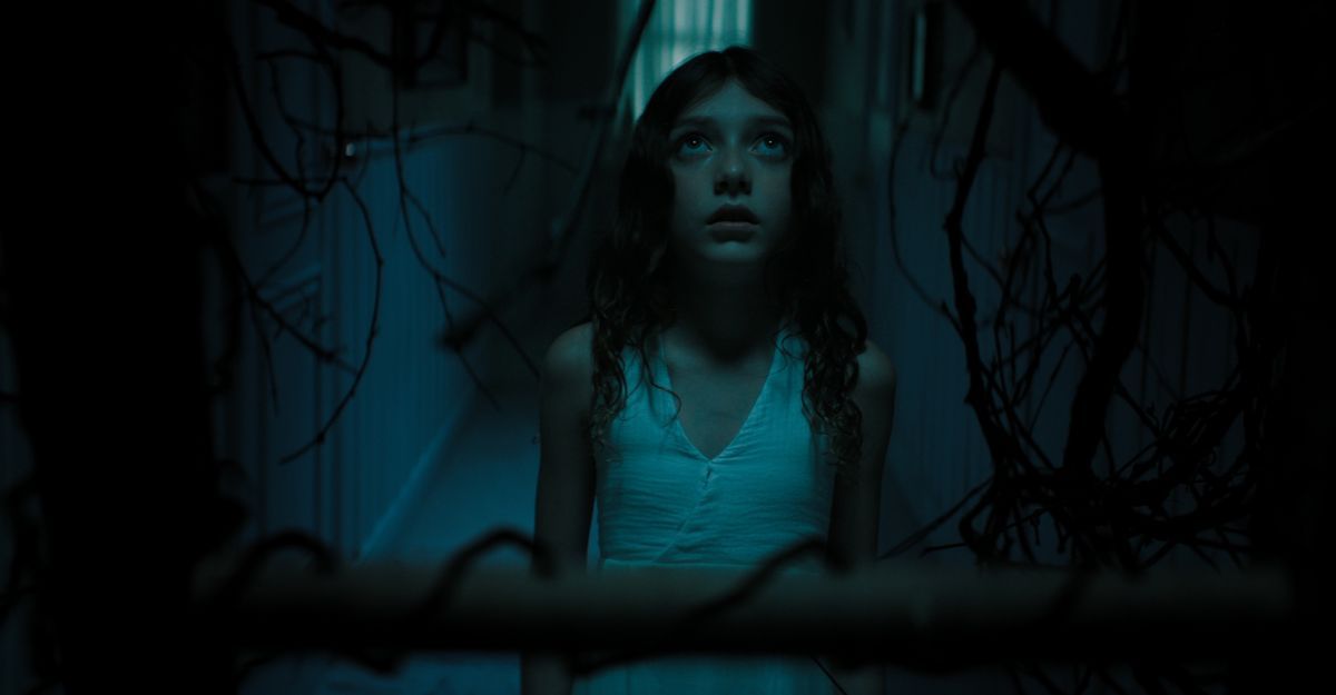 Crítica de “Criatura Voraz”: Ashley Greene y Ellie O'Brien son madre e hija endemoniadas