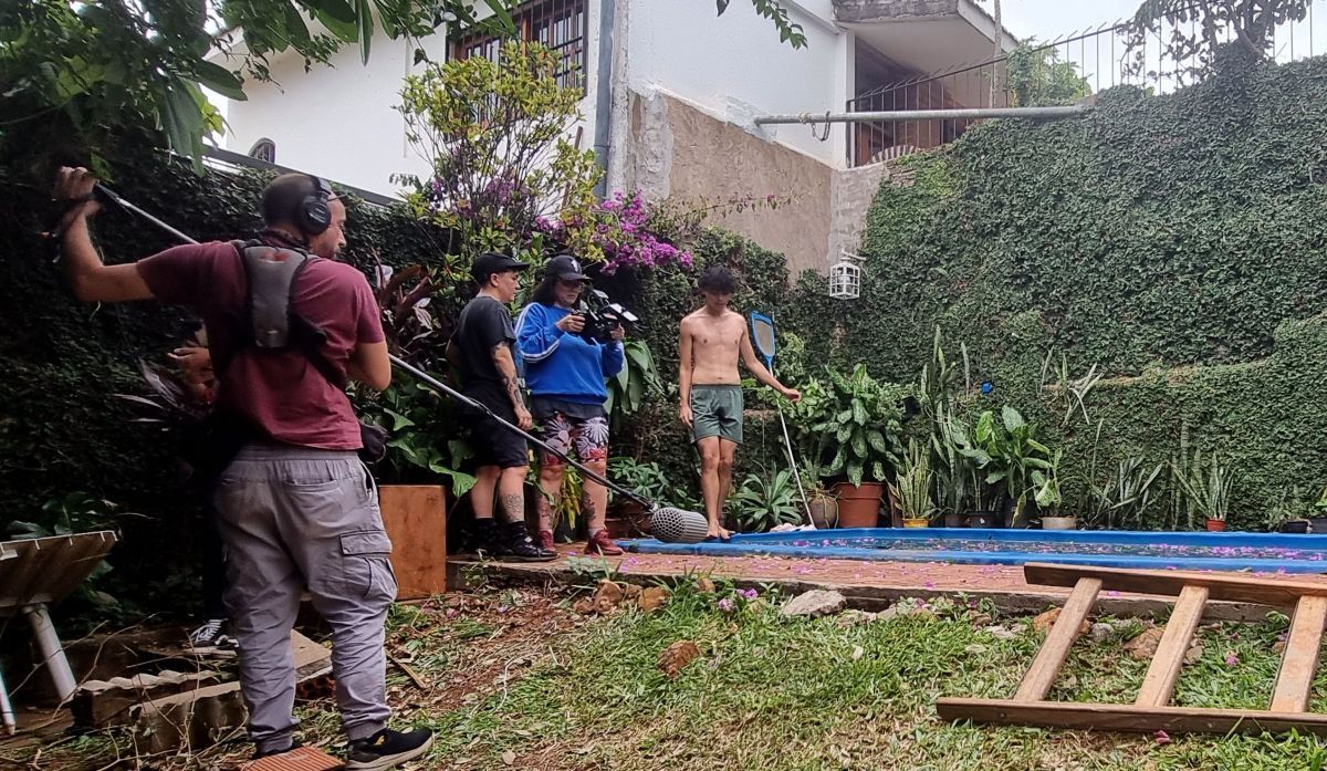 “El cuerpo sabe lo que está pasando”: el cortometraje de Natal Cano Rojas que cruza deseo, fe y adolescencia