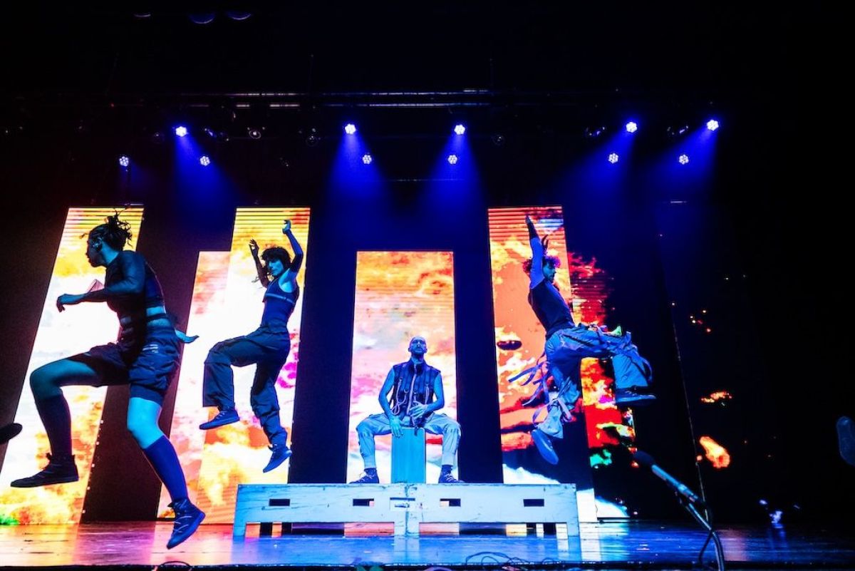 Crítica de "Currents": Mayumana y la música que se ve