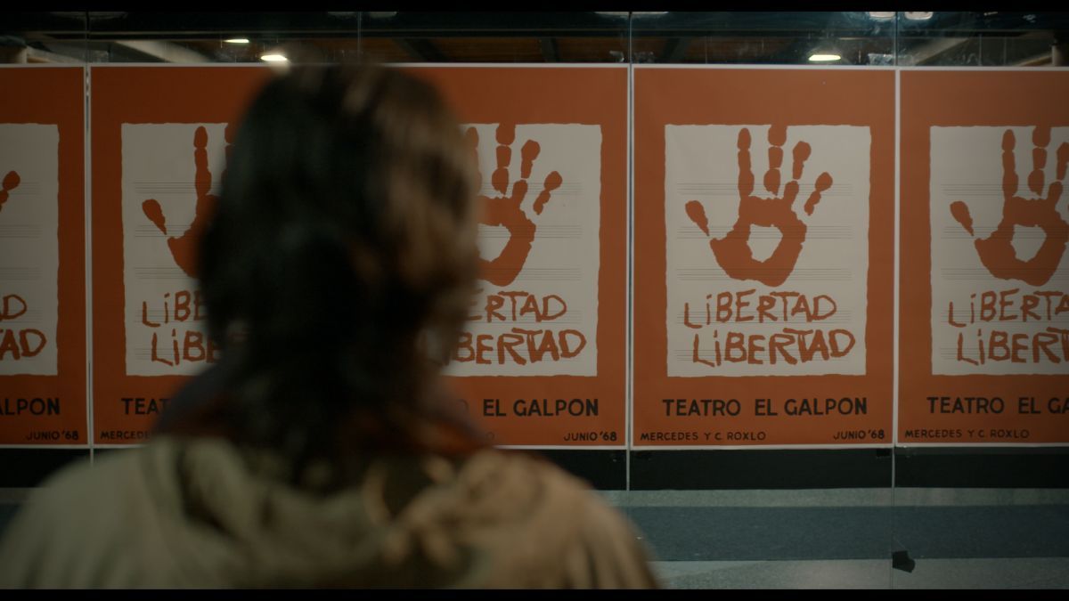 Crítica de "Un mundo recobrado": Un ensayo documental sobre exilio, identidad y representación