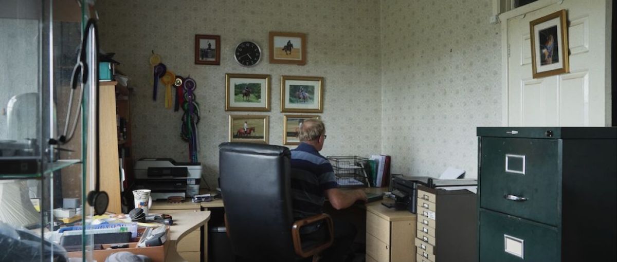 Crítica de "La imagen real": el conflicto de Malvinas a través de dos fotografías icónicas