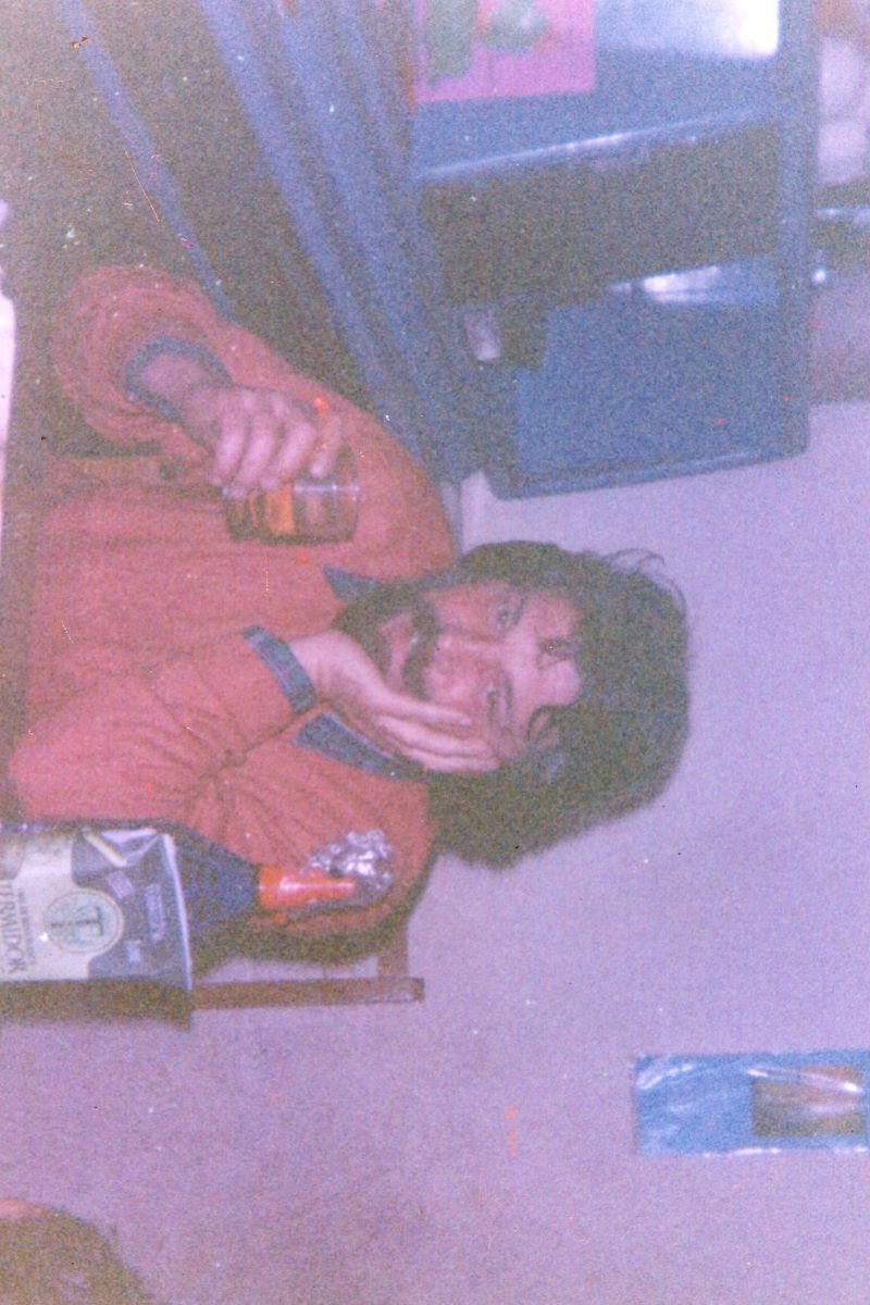 Crítica de "Boletín interno": Meri Franco Mao y los bordes difusos de la revolución