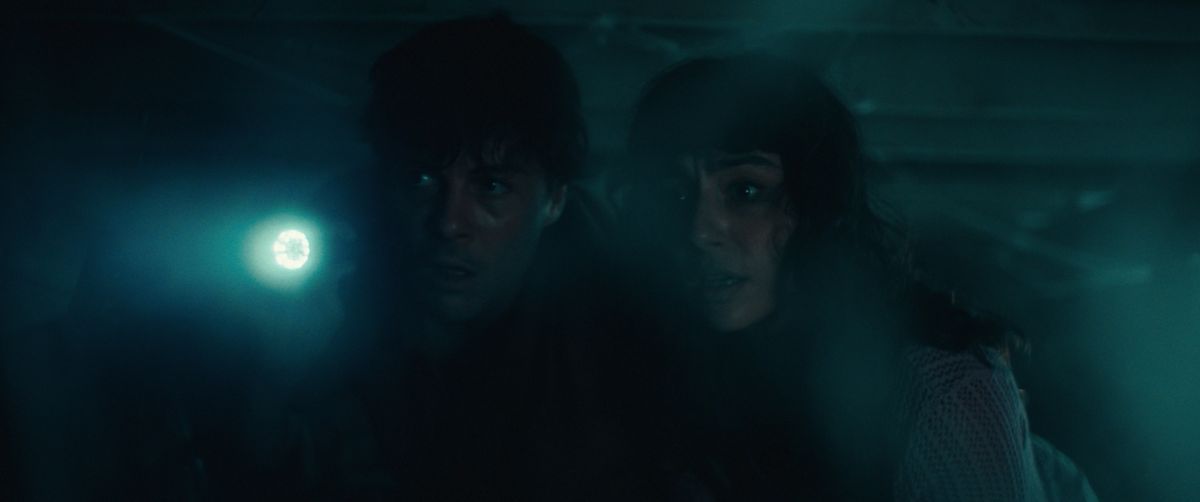 Crítica de “Foibles”: Ryan Oksenberg y la catarsis de la codependencia