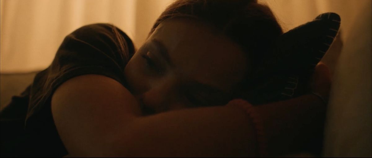 Crítica de “Snorkeling”: Emil Nava y un viaje inmersivo por la adicción en la Generación Z