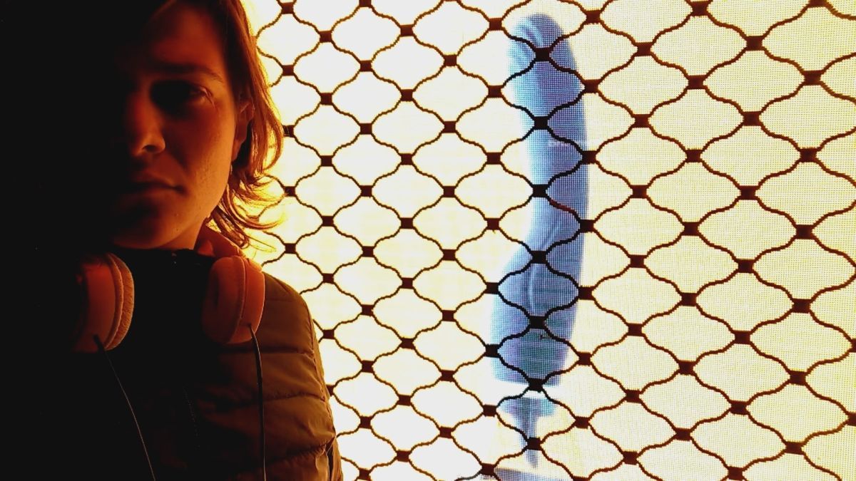 Crítica de "No puedo tener sexo": Una tragicomedia millennial en formato selfie