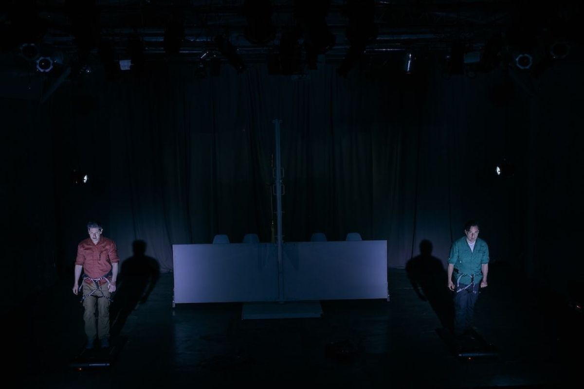 Crítica de "Una sombra voraz": Patricio Aramburu y Diego Velázquez escalan la misma historia