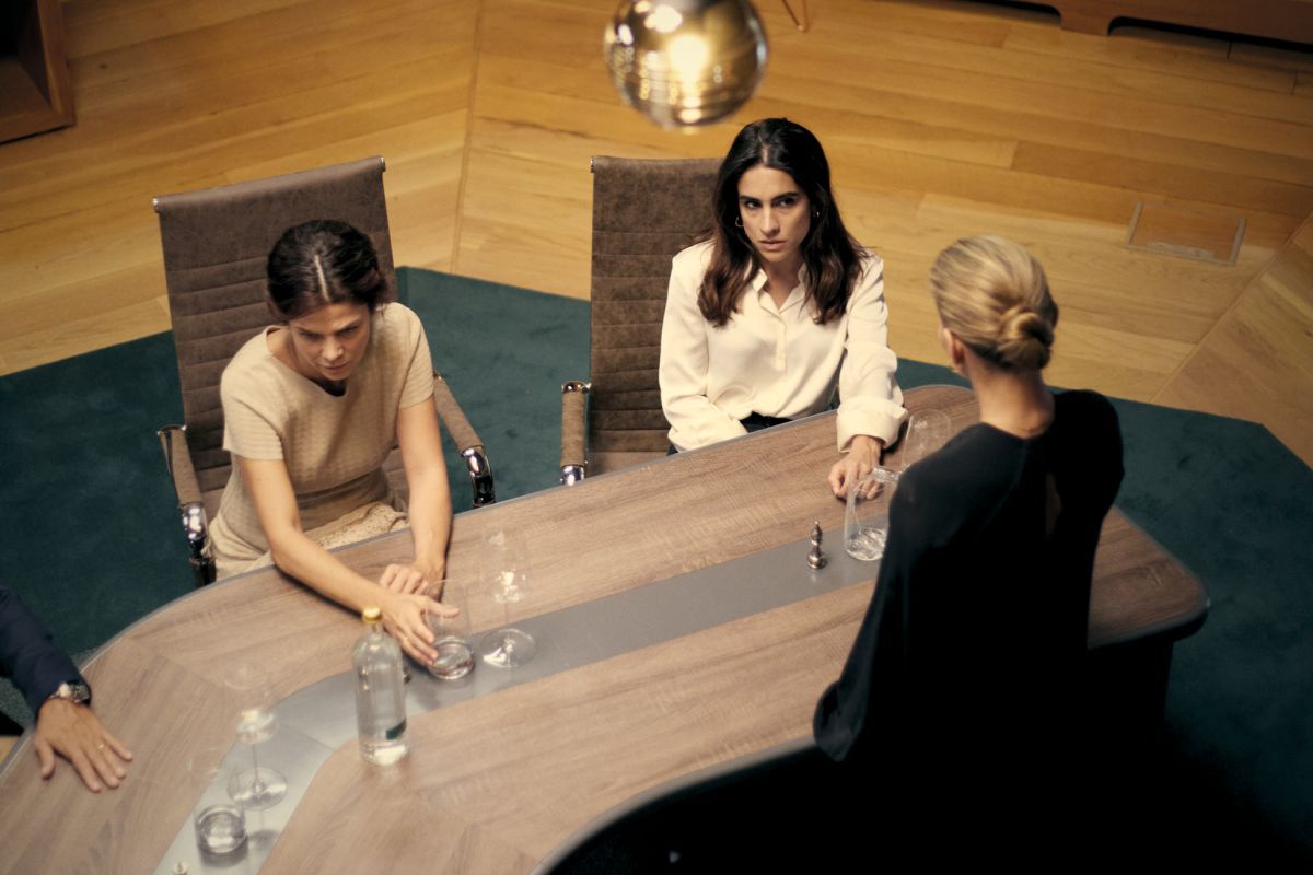 Crítica de "Matices": el regreso de Elsa Pataky y Eusebio Poncela en un thriller predecible