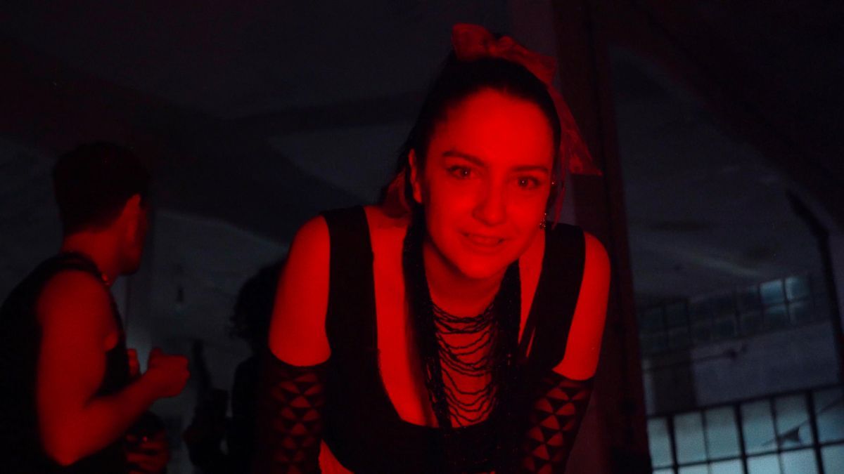 Crítica de "Ruge": Diego Stickar y la película-performance que desborda la pantalla