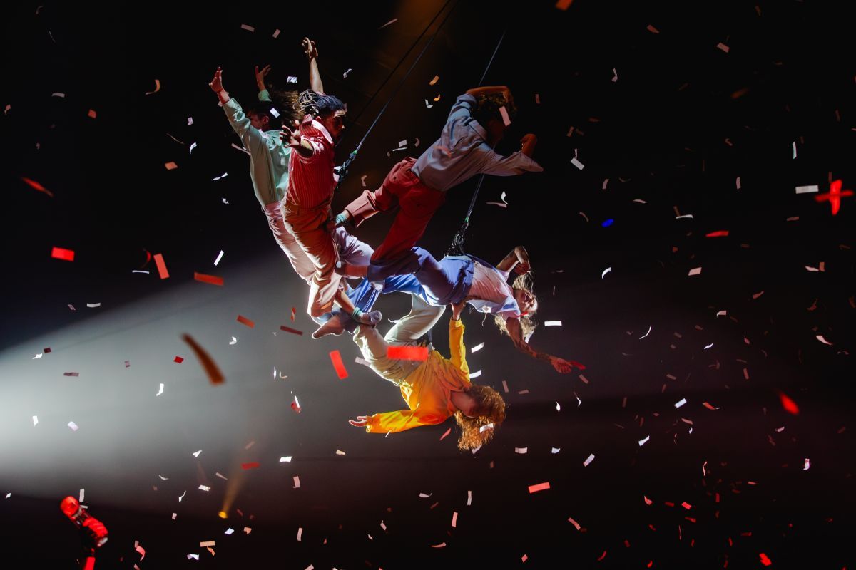 Fuerza Bruta presenta el regreso de "AVEN": el show más feliz del mundo vuelve recargado en septiembre