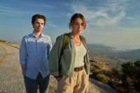 Crítica de "The Assassin": humor negro, acción y secretos familiares entre Keeley Hawes y Freddie Highmore