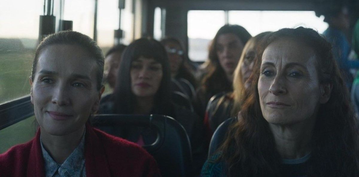 Crítica de "La mujer de la fila": Natalia Oreiro transforma la tragedia personal en cine político