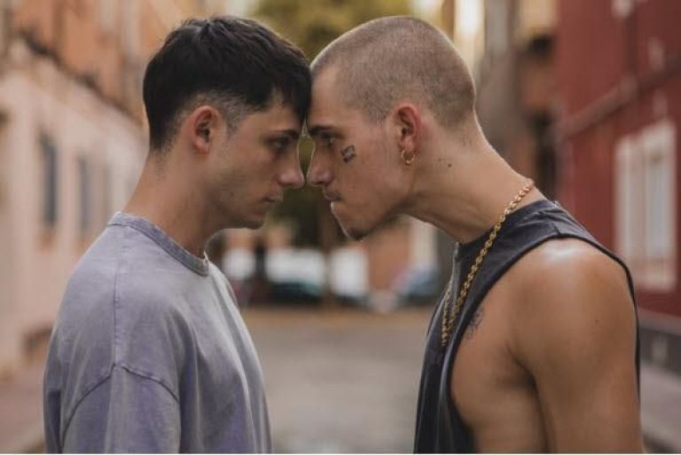 Crítica de "Enemigos": la mirada de David Valero sobre el bullying adolescente