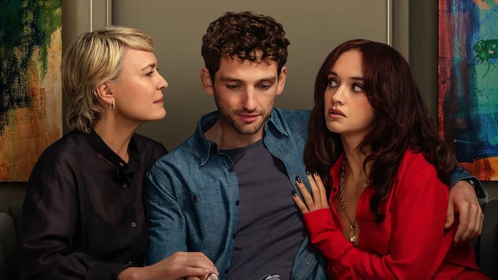 Crítica de "La novia": la familia es un ring y Robin Wright no piensa perder contra Olivia Cooke