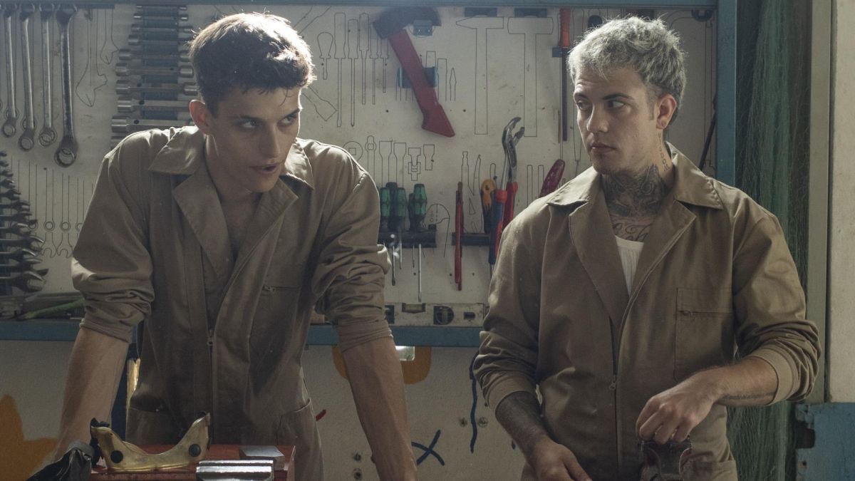 Crítica de "Mar afuera": juventud, violencia y desigualdad en la remake española de "Mare Fuori"