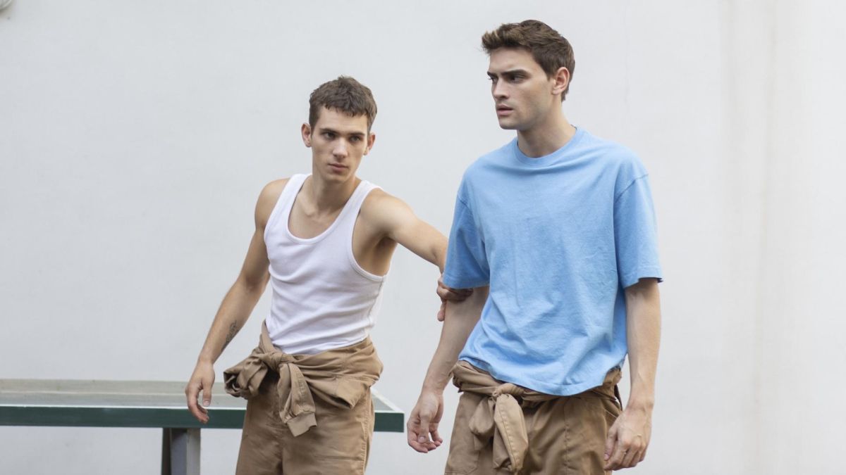 Crítica de "Mar afuera": juventud, violencia y desigualdad en la remake española de "Mare Fuori"