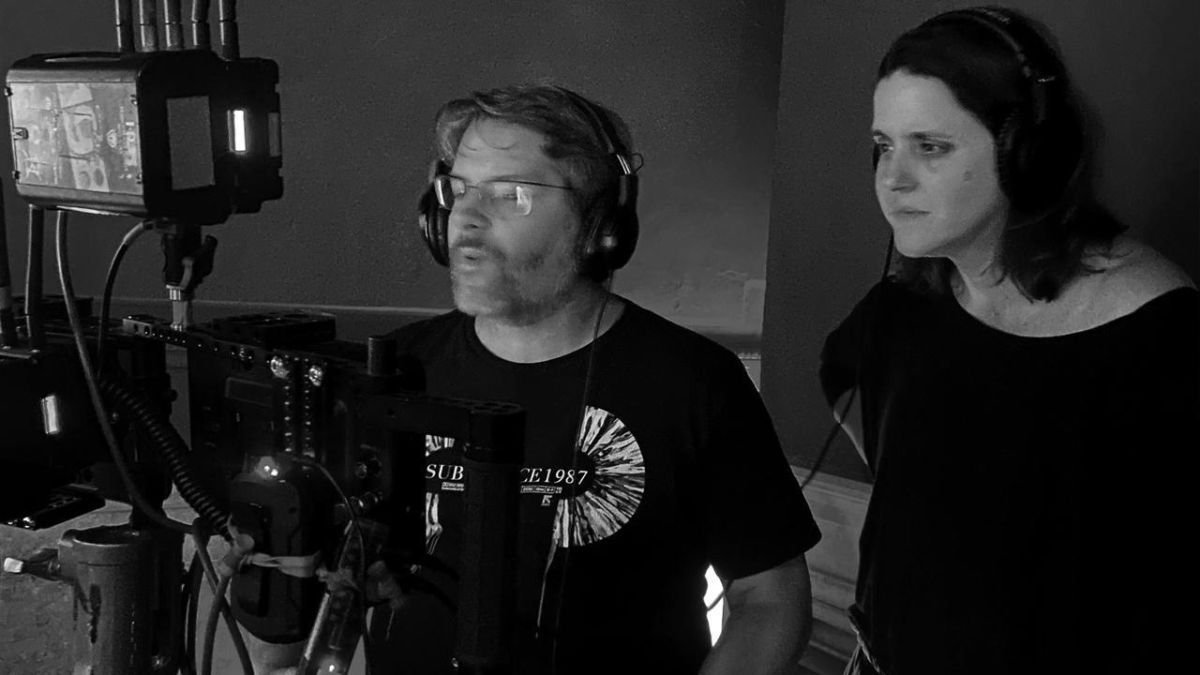 ¿En qué consiste la coordinación de intimidad en las películas, las series y las obras teatrales? Una charla con Tati Rojas