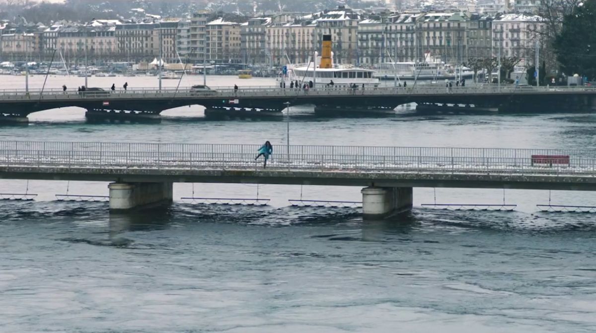 Crítica de "Las Corrientes”: Milagros Mumenthaler y el retrato íntimo de una identidad fracturada