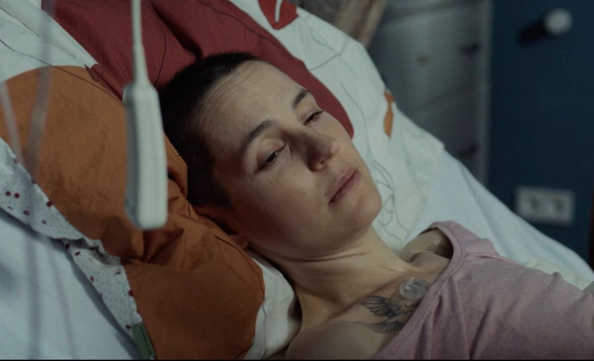 Crítica de "Me muero ¿vienes?": La fragilidad de los vínculos ante la muerte