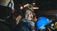 Crítica de “Miss Carbón”: Lux Pascal encarna a la primera mujer minera trans de la Patagonia