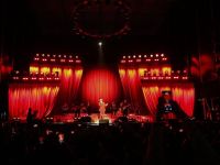 Bunbury sacudió Ferro con un show que viajó por toda su carrera solista