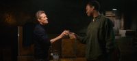 Crítica de “El hombre de abajo”: Corey Hawkins y Willem Dafoe en una adaptación fallida