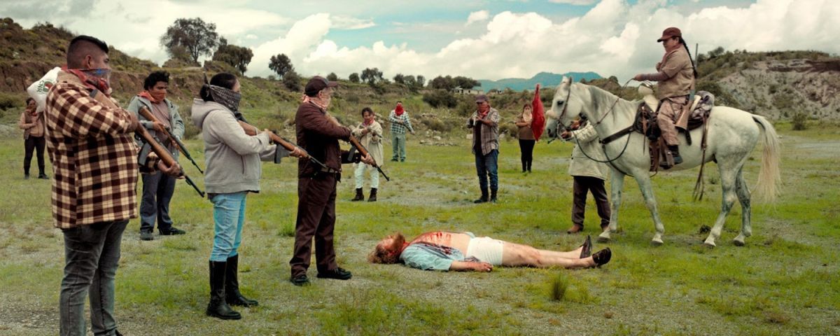 Crítica de "Una historia de amor y guerra": La sátira histórica de México según Santiago Mohar Volkow