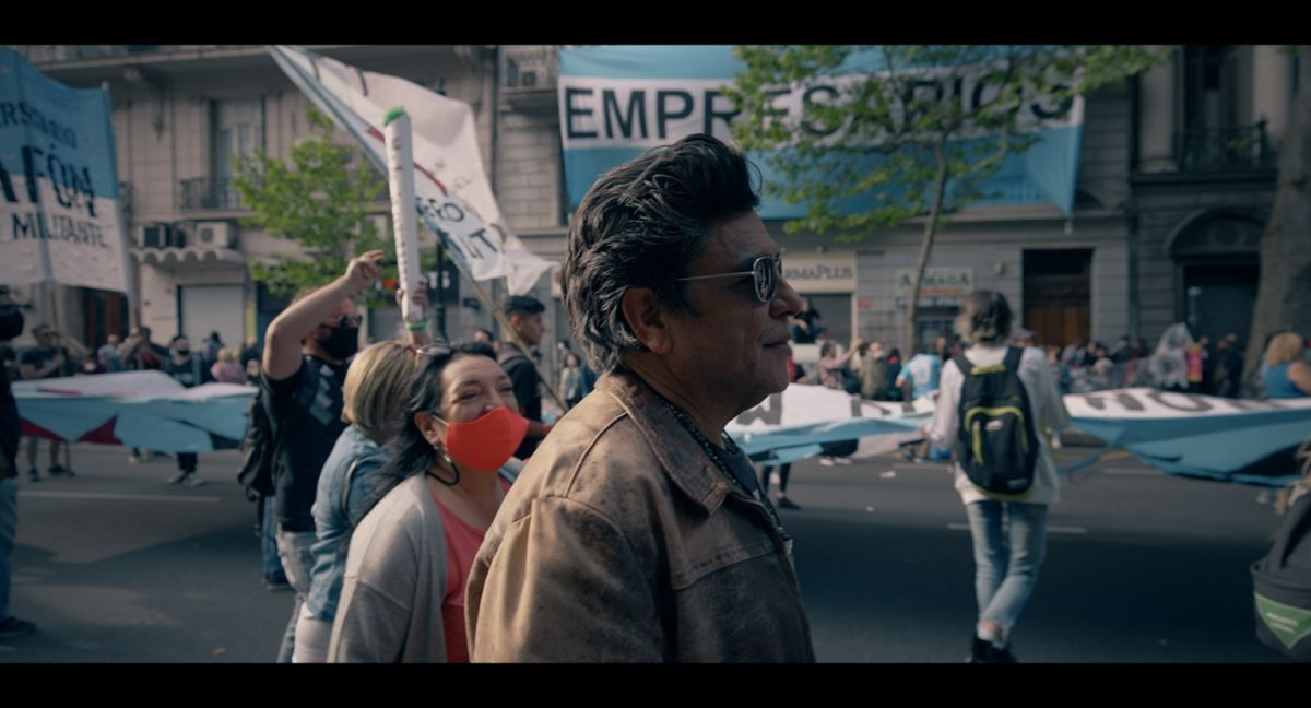 Crítica de “Tras los pasos de SuperPocho”: el documental que busca al primer superhéroe peronista