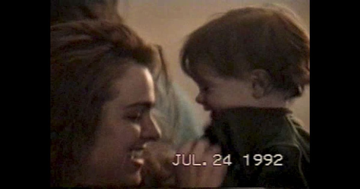 Crítica de “Entre reinas”: Male Fainsod y el espejo de los cuerpos, las coronas y el poder