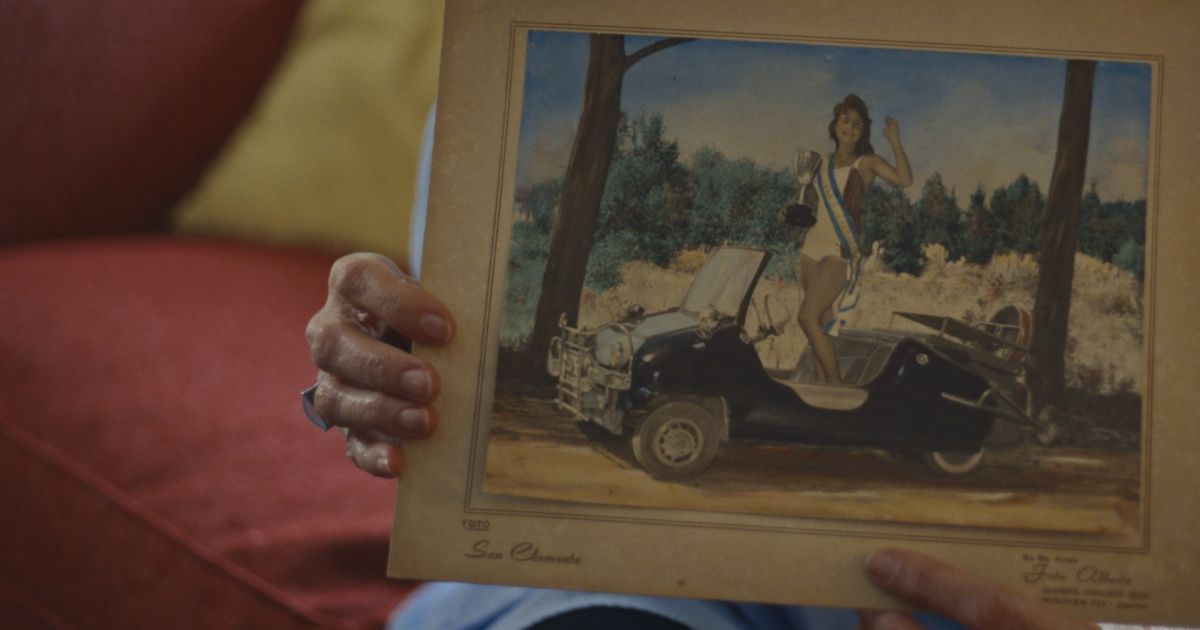 Crítica de “Entre reinas”: Male Fainsod y el espejo de los cuerpos, las coronas y el poder