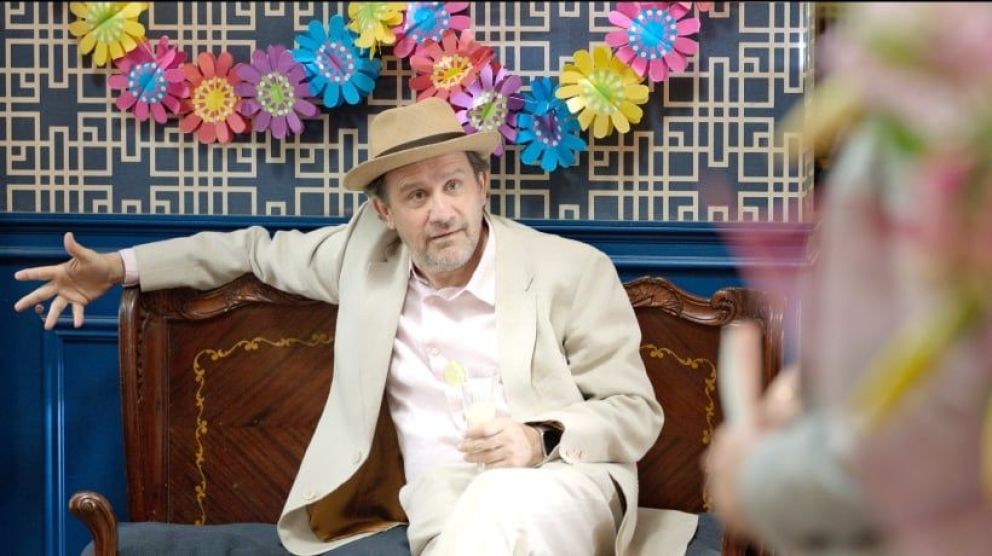 Crítica de "Sin Frenos": la sitcom chilena que mezcla risa y tensiones sociales