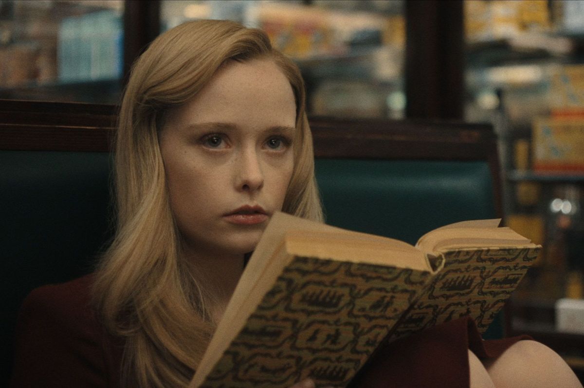 Crítica de “Monstruo: La historia de Ed Gein”: Una precuela de "Psicosis" disfrazada de biopic